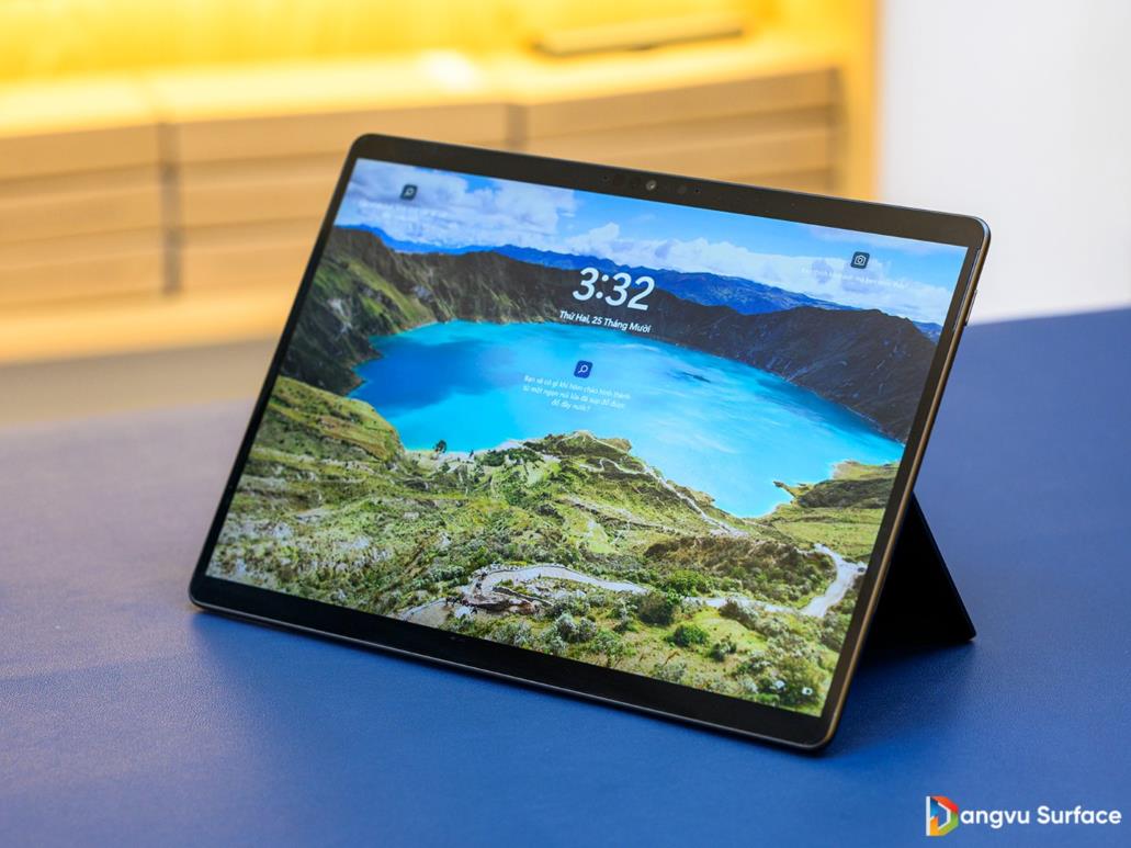 Màn hình Surface Pro 8 cực sắc nét